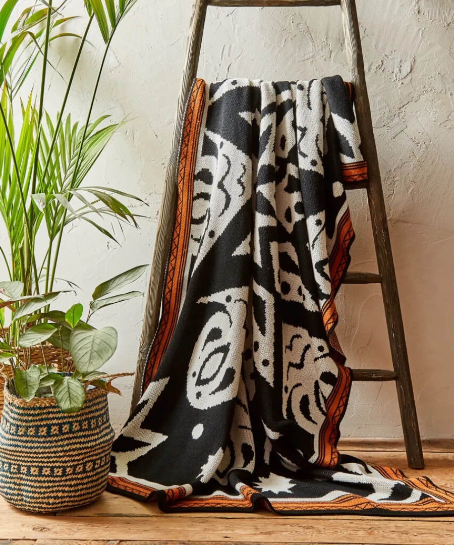 Joe Browns Gifts<Beautifully Geo Reversible Knitted Throw