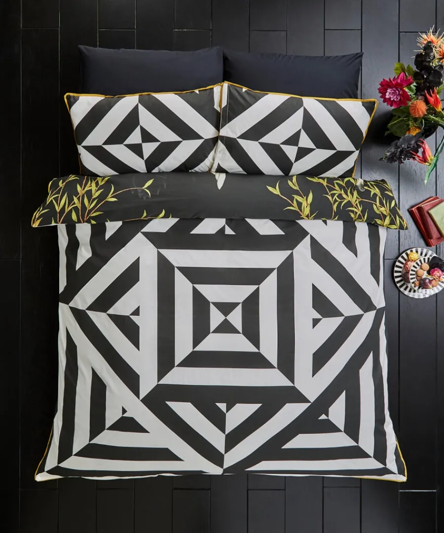 Joe Browns Bedding<Candescent Cranes Reversible Bed Set