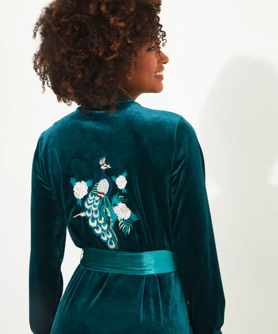 embroidered_dressing_gown_3.webp Joe Browns Gifts<Embroidered Dressing Gown