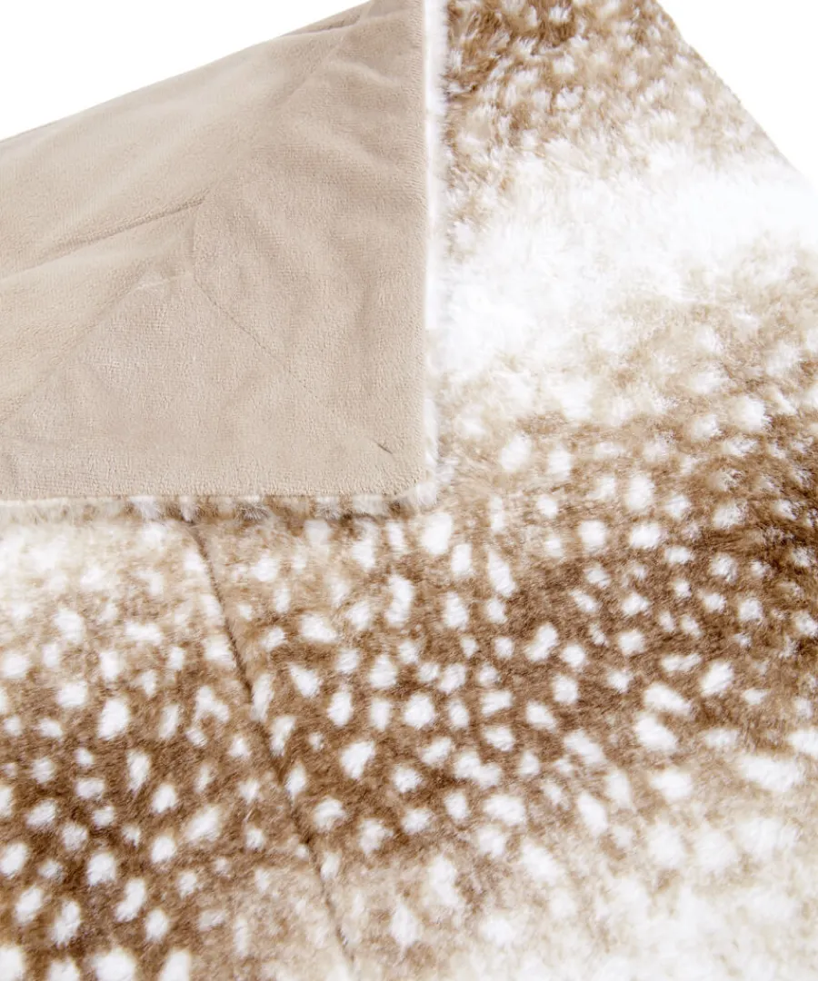 fawn_fur_throw_2.webp Joe Browns Gifts<Fawn Fur Throw