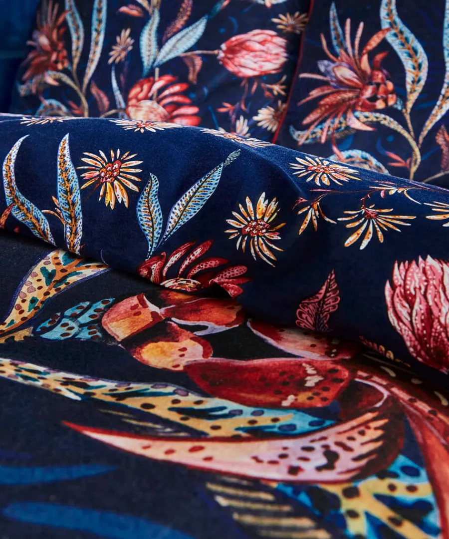 flamboyant_florals_reversible_bed_set_4.webp Joe Browns Bedding<Flamboyant Florals Reversible Bed Set