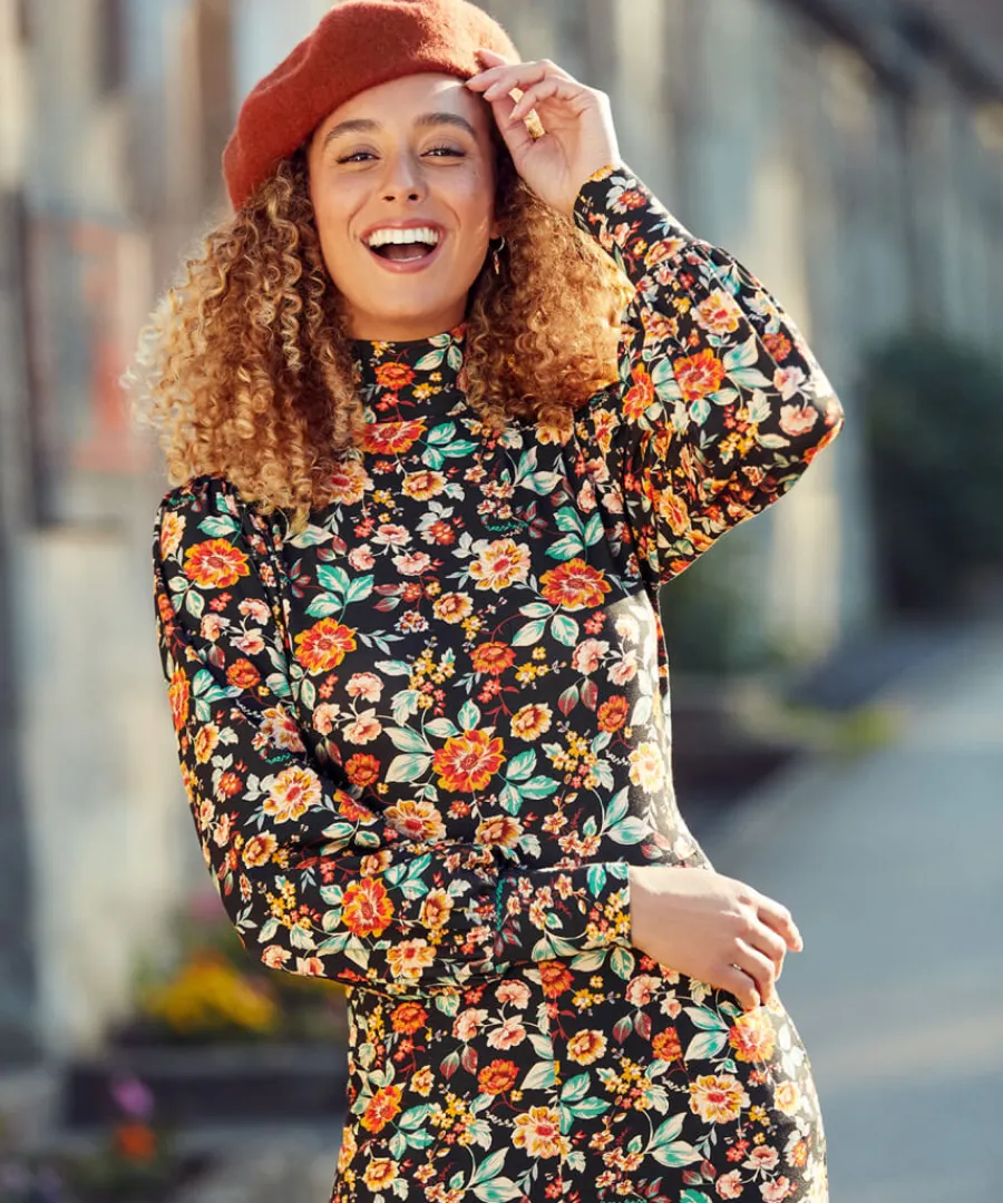 lille_city_wool_beret_2.webp Joe Browns Accessories & Jewellery<Lille City Wool Beret