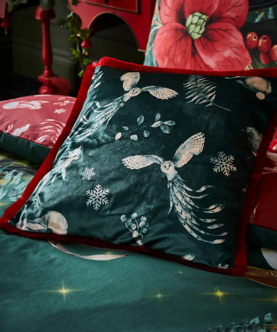 merry_christmas_wreath_cushion_2.webp Joe Browns Christmas Decorations<Merry Christmas Wreath Cushion