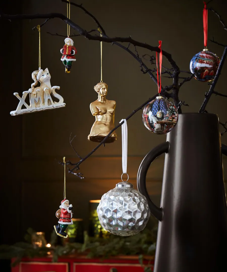 pack_of__traditional_christmas_baubles_8.webp Joe Browns Gifts<Pack Of 7 Traditional Christmas Baubles